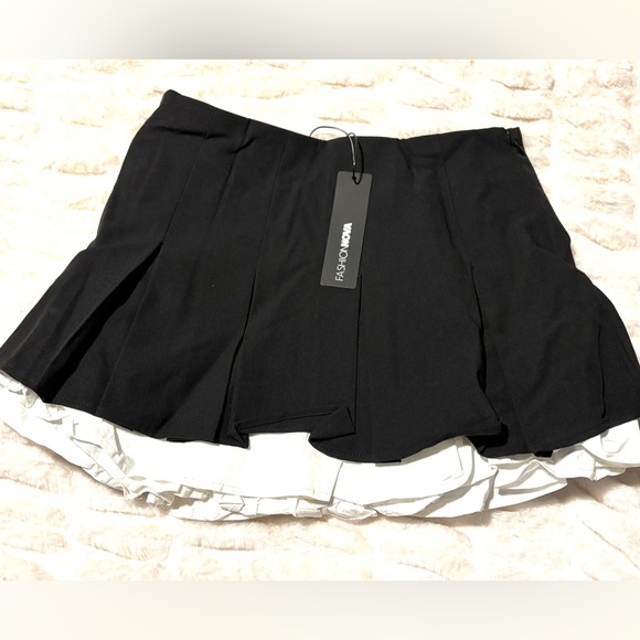 Fashion Nova Black Mini Skirt - Picture 3 of 12